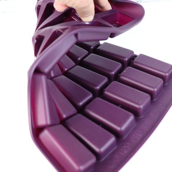 Brand New Epicure Silicone Perfect Petites Baking Pan 15"x10" Makes 30 - Picture 11 of 11